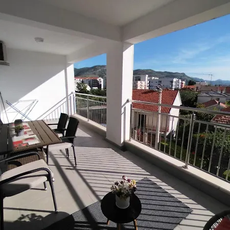 דירה New Block *